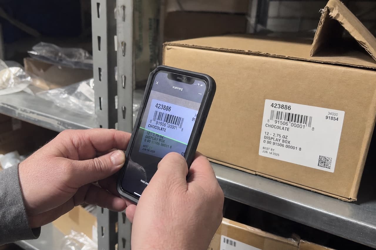 How to build an inventory management app in 2026 (barcode scanning on your phone)